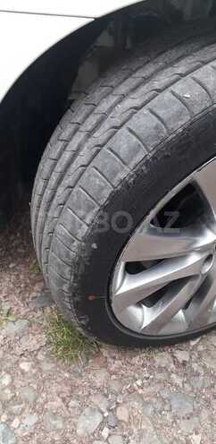 Hyundai i40 2012, 102,000 km - 2.0 l - Gəncə