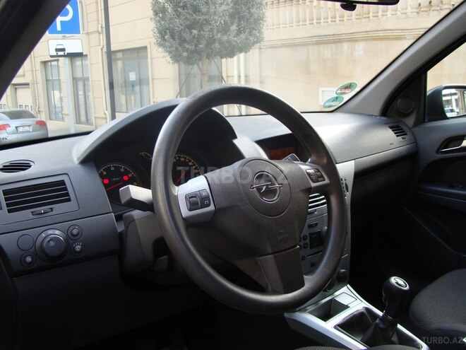 Opel Astra 2009, 188,000 km - 1.4 l - Bakı