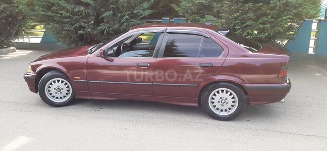 BMW 318 1992, 228,000 km - 1.8 l - Bakı