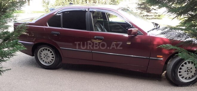 BMW 318 1992, 228,000 km - 1.8 l - Bakı