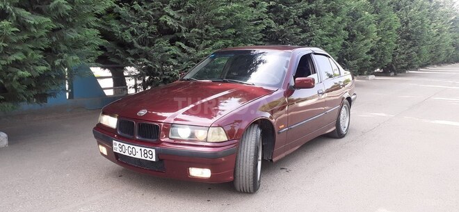 BMW 318 1992, 228,000 km - 1.8 l - Bakı