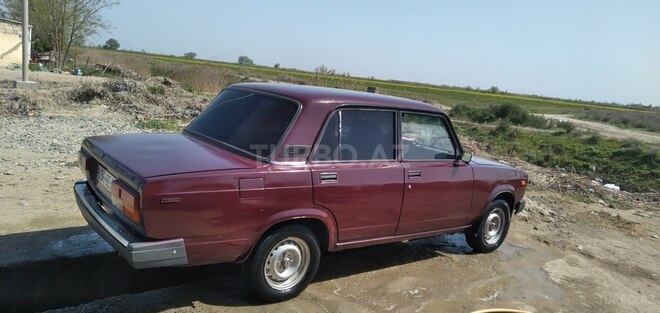 LADA (VAZ) 2107 2002, 24,092 km - 1.6 л - Salyan
