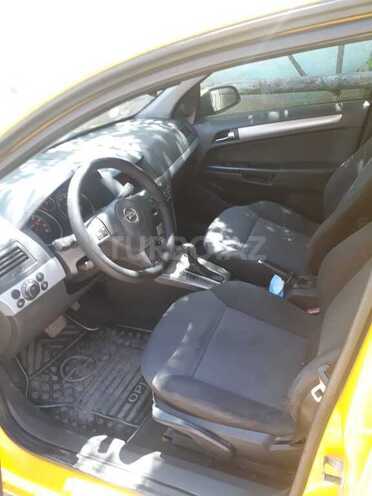 Opel Astra 2006, 290,000 km - 1.8 л - Bakı