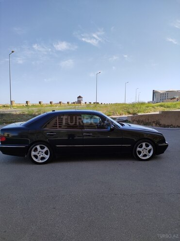 Mercedes E 220 2000, 392,620 km - 2.2 l - Bakı