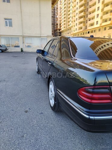Mercedes E 220 2000, 392,620 km - 2.2 l - Bakı