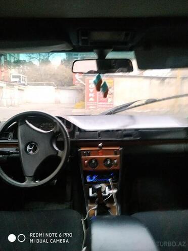 Mercedes E 250 1991, 480,000 km - 2.5 l - Sumqayıt