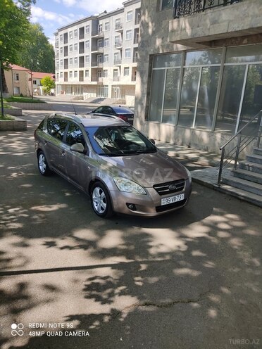 Kia Ceed 2008, 254,000 km - 1.6 l - İsmayıllı