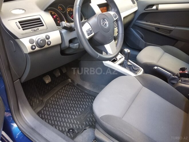 Opel Astra 2008, 146,000 km - 1.4 l - Zaqatala
