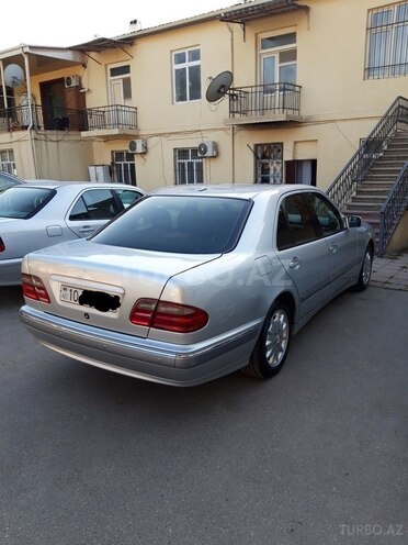 Mercedes E 240 1999, 368,000 km - 2.4 л - Bakı