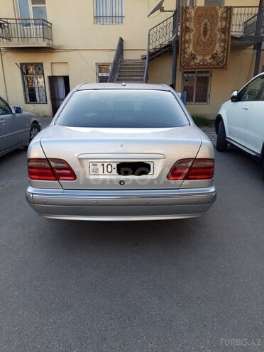 Mercedes E 240 1999, 368,000 km - 2.4 л - Bakı
