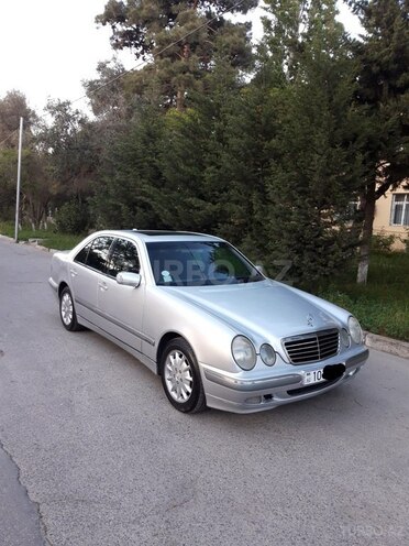Mercedes E 240 1999, 368,000 km - 2.4 л - Bakı