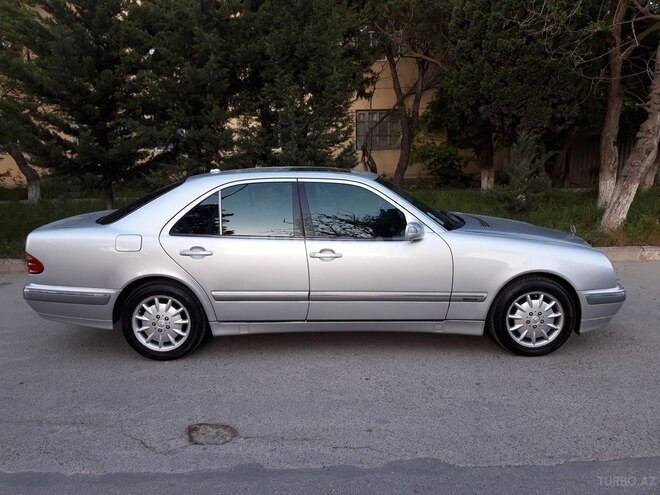 Mercedes E 240 1999, 368,000 km - 2.4 л - Bakı