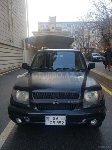 Mitsubishi Pajero io 2001, 142,000 km - 1.8 l - Bakı