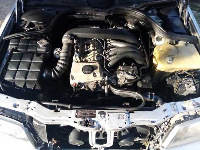 Mercedes C 250 1997, 318,416 km - 2.5 л - Şirvan