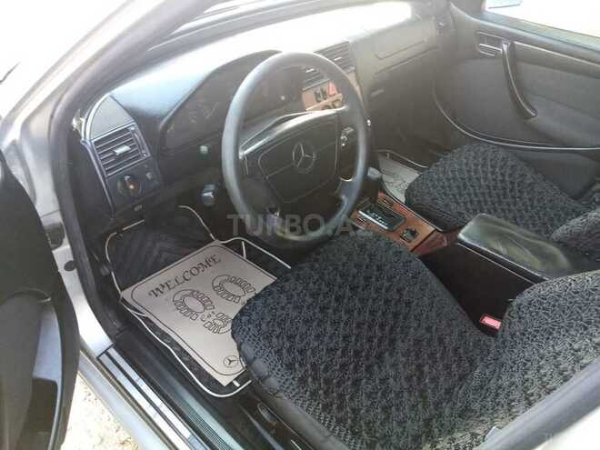 Mercedes C 250 1997, 318,416 km - 2.5 л - Şirvan