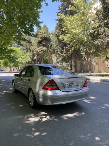 Mercedes C 200 2000, 212,000 km - 2.0 l - Bakı