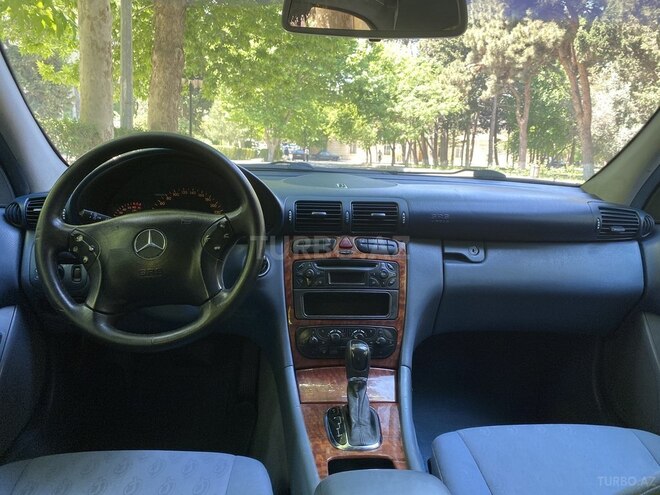 Mercedes C 200 2000, 212,000 km - 2.0 l - Bakı