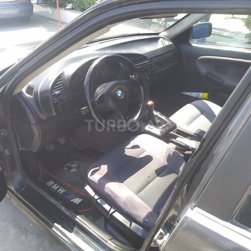 BMW 320 1991, 256,000 km - 2.0 l - Bakı