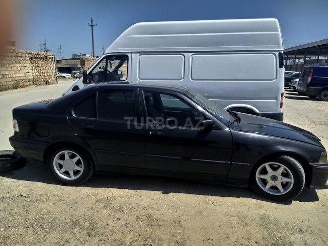 BMW 320 1991, 256,000 km - 2.0 l - Bakı