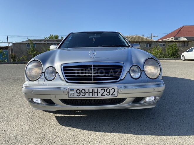 Mercedes E 320 2001, 211,000 km - 3.2 l - Bakı
