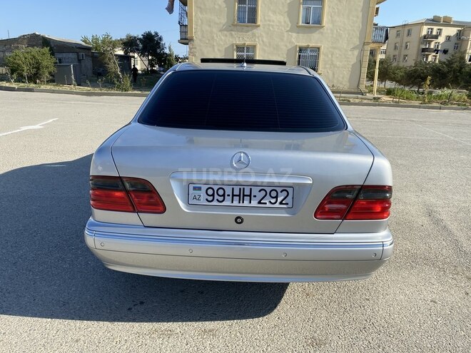 Mercedes E 320 2001, 211,000 km - 3.2 l - Bakı
