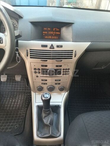 Opel Astra 2007, 190,300 km - 1.4 л - Bakı