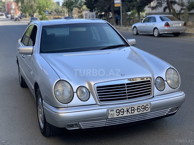 Mercedes E 200 1997, 320,000 km - 2.0 l - Bakı