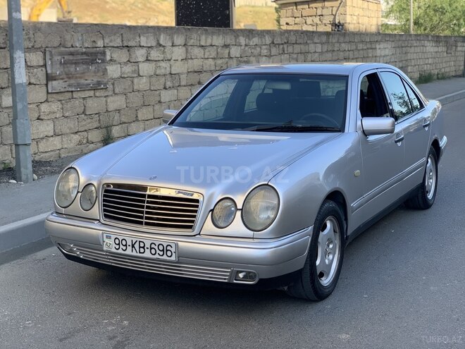 Mercedes E 200 1997, 320,000 km - 2.0 l - Bakı