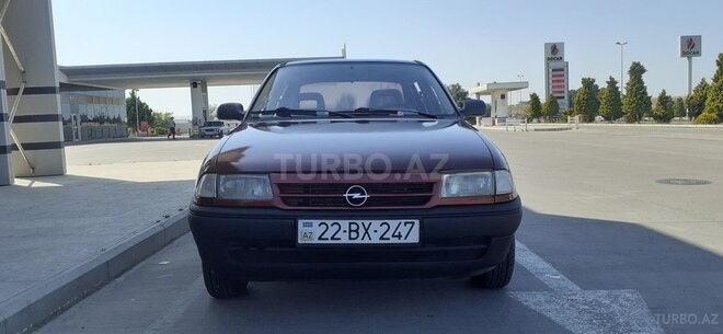 Opel Astra 1994, 215,486 km - 1.6 l - Bakı