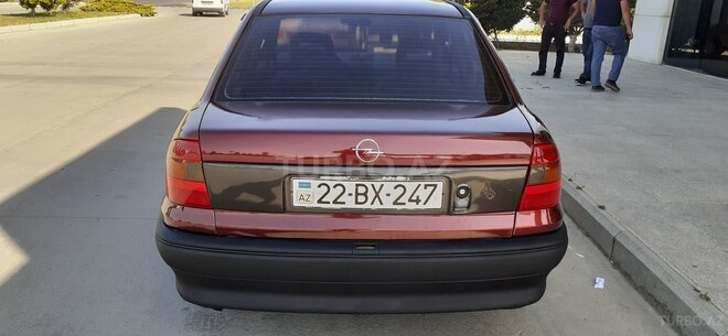 Opel Astra 1994, 215,486 km - 1.6 l - Bakı