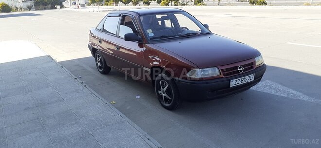 Opel Astra 1994, 215,486 km - 1.6 l - Bakı
