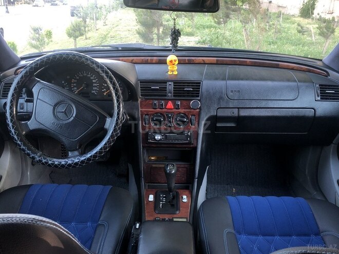 Mercedes C 200 1997, 215,000 km - 2.0 l - Bakı