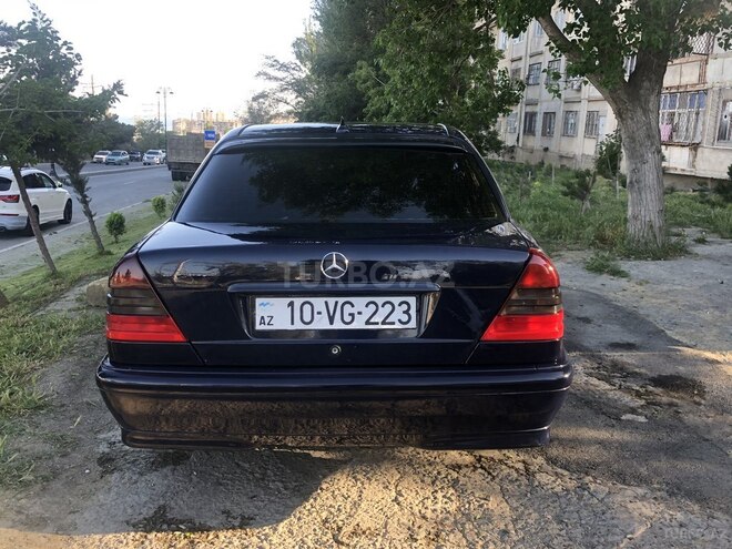Mercedes C 200 1997, 215,000 km - 2.0 l - Bakı