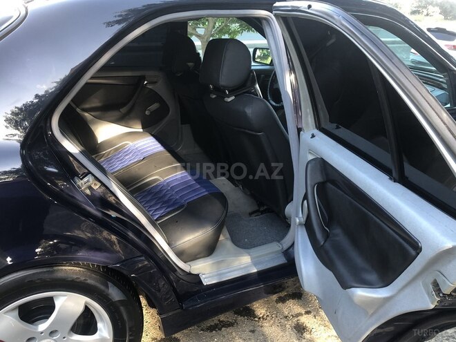 Mercedes C 200 1997, 215,000 km - 2.0 l - Bakı