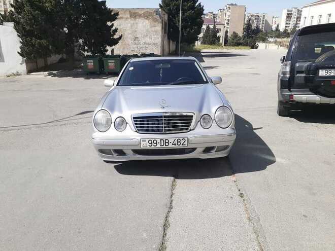 Mercedes E 220 2001, 330,000 km - 2.2 l - Yevlax