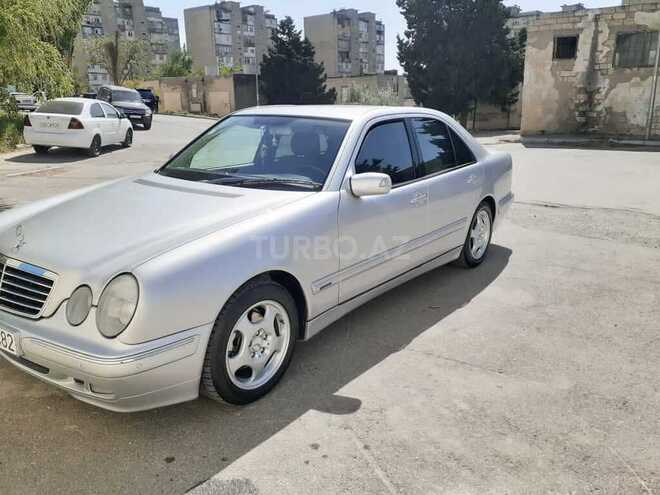 Mercedes E 220 2001, 330,000 km - 2.2 l - Yevlax