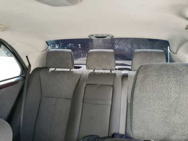 Mercedes E 220 2001, 330,000 km - 2.2 l - Yevlax