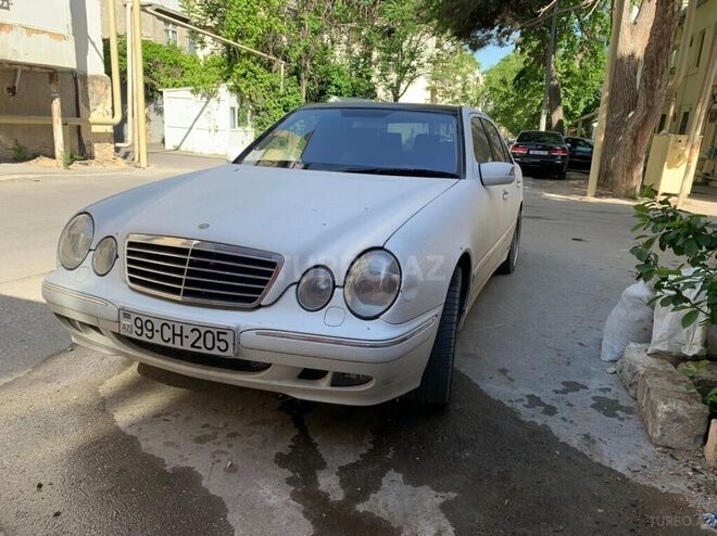 Mercedes E 220 2000, 395,000 km - 2.2 l - Bakı