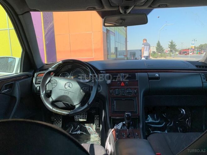 Mercedes E 220 2000, 395,000 km - 2.2 l - Bakı