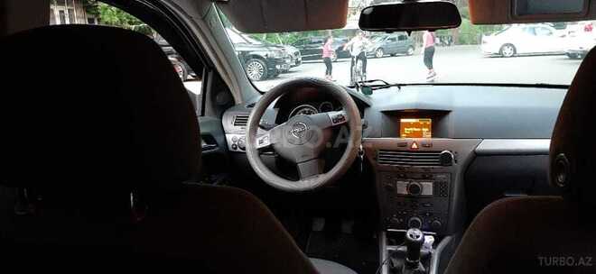 Opel Astra 2006, 250,000 km - 1.6 l - Bakı