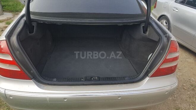 Mercedes E 240 2002, 232,918 km - 2.4 l - Lənkəran