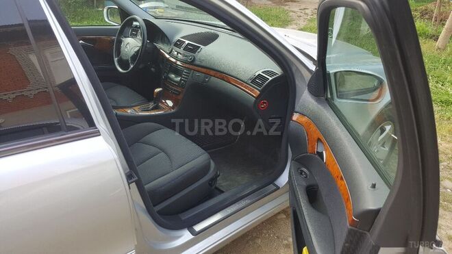 Mercedes E 240 2002, 232,918 km - 2.4 l - Lənkəran