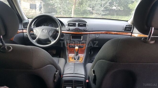 Mercedes E 240 2002, 232,918 km - 2.4 l - Lənkəran