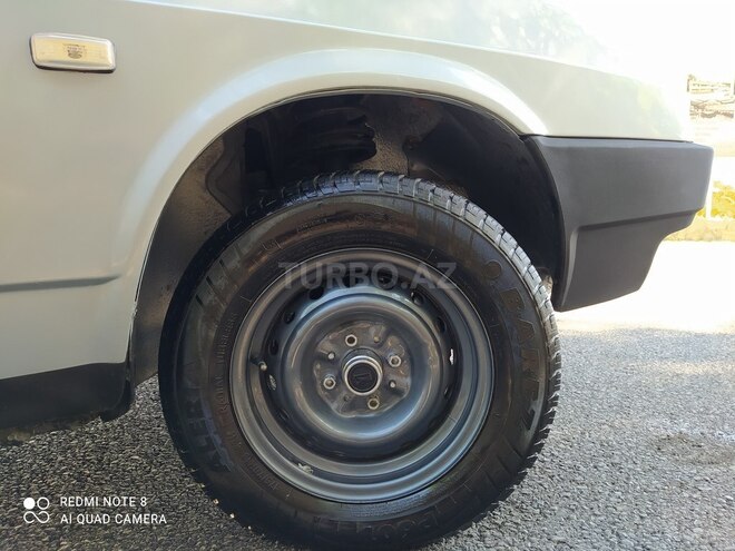 LADA (VAZ) 21099 2001, 239,645 km - 1.6 l - Quba