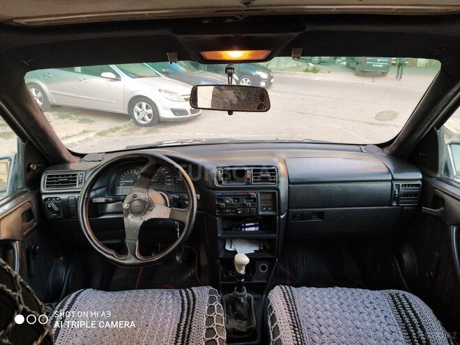Opel Vectra 1994, 235,000 km - 1.6 l - Bakı