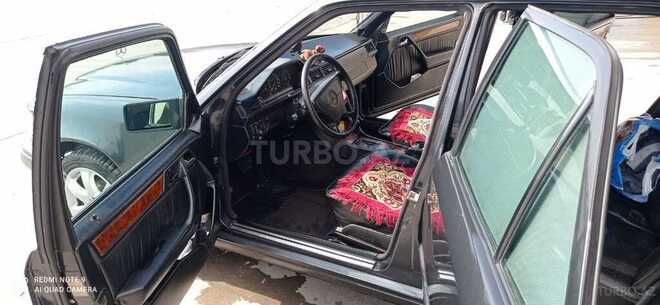 Mercedes E 220 1993, 330,000 km - 2.2 л - Bakı