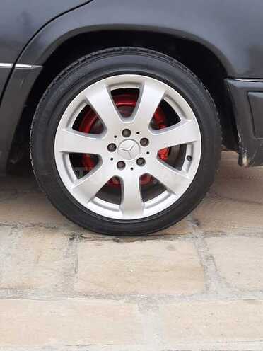 Mercedes E 220 1993, 330,000 km - 2.2 л - Bakı