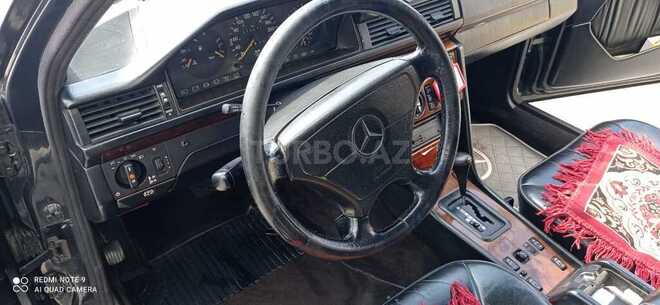 Mercedes E 220 1993, 330,000 km - 2.2 л - Bakı