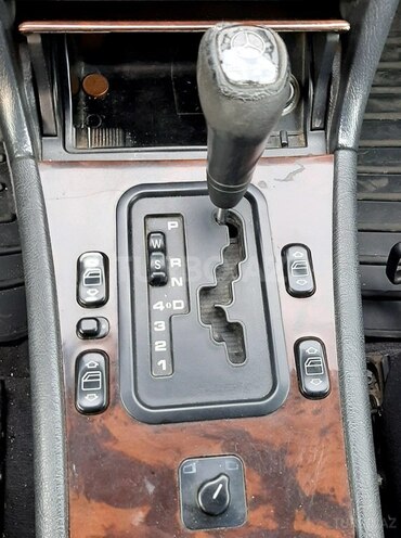Mercedes E 230 1996, 394,000 km - 2.3 l - Bakı