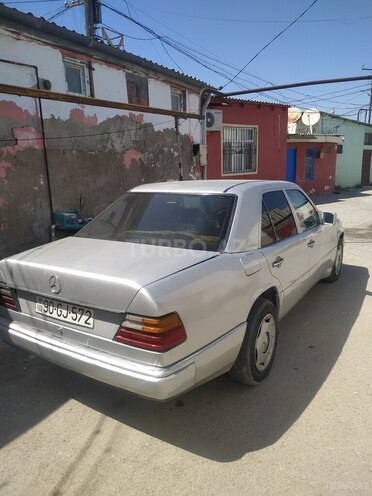 Mercedes E 200 1989, 412,000 km - 2.0 л - Bakı